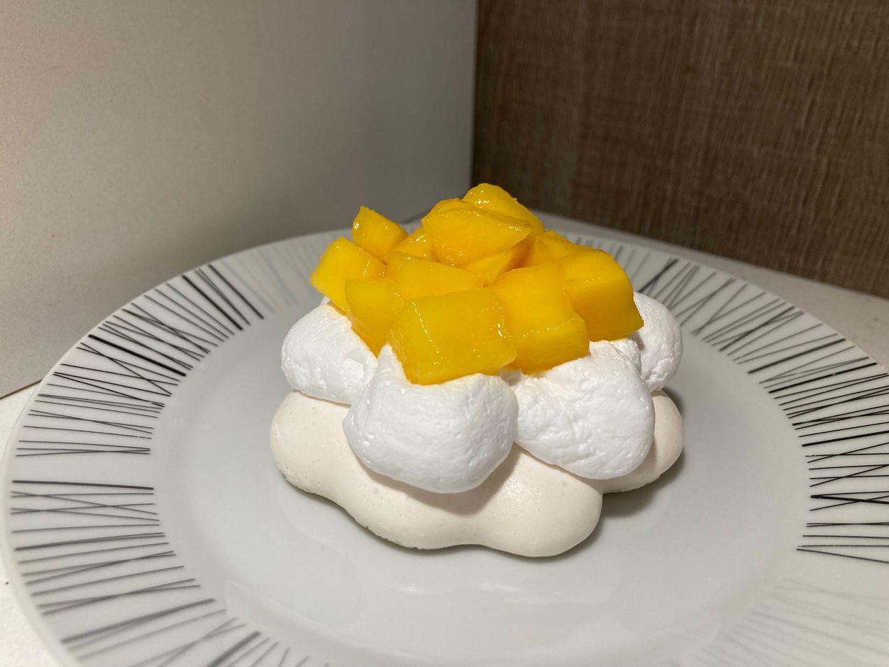 Pavlova à la mangue